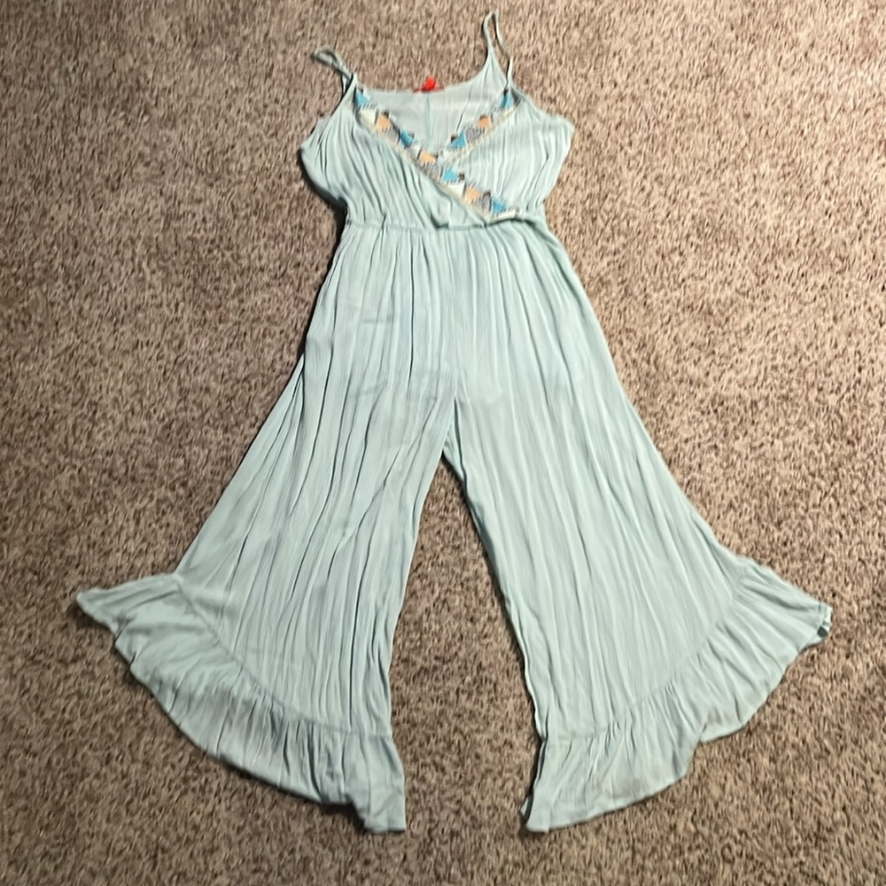 Chelsea & Violet size L jumper with shorts underneath and legs have sheerness - Picture 6 of 7